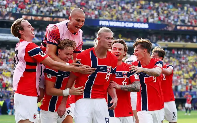 England Survive Mexico as Norway Stun Brazil in World Cup